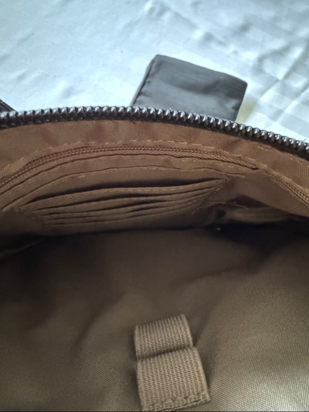 Baggallini Black Crossbody Bag with attached pouch - Picture 4 of 4